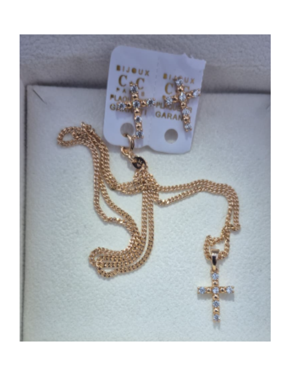 Elegant Gold Jewelry Set – Necklace & Earrings